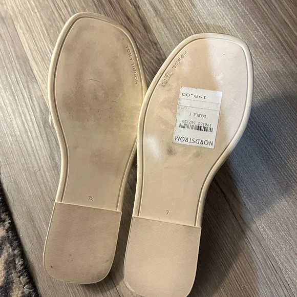 Tory Burch size 7.5 - Picture 7 of 7